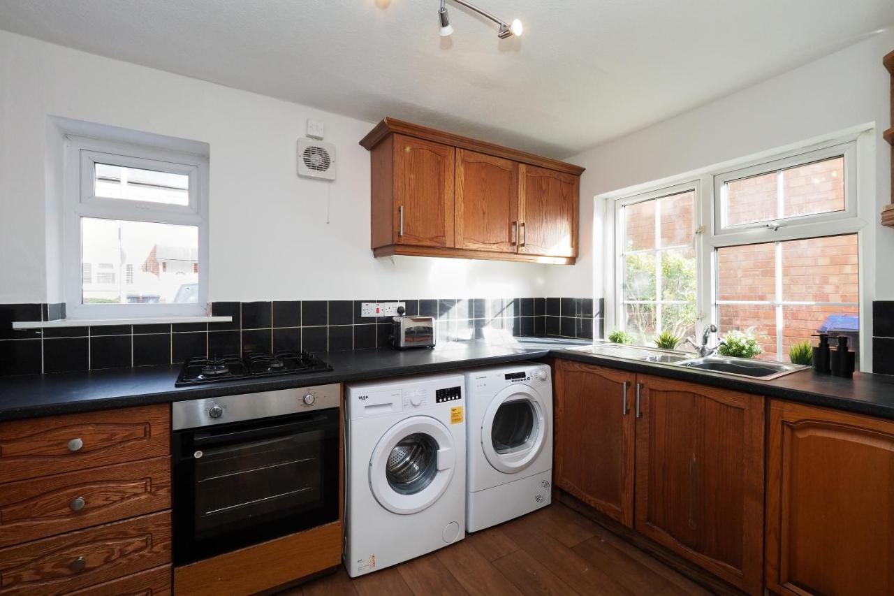 Home In Wellesbourne - Contractors - Families - Reduced Rates ภายนอก รูปภาพ