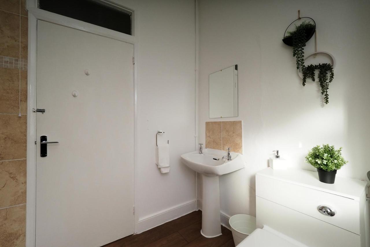 Home In Wellesbourne - Contractors - Families - Reduced Rates ภายนอก รูปภาพ